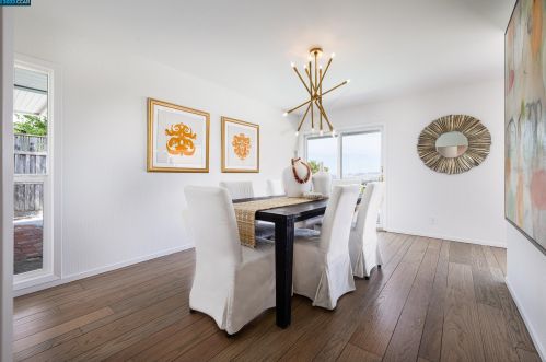 75 Zander Dr, Orinda, CA 94563-3624