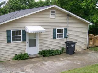 2143 Hawthorne St, Kingsport, TN 37664-3543
