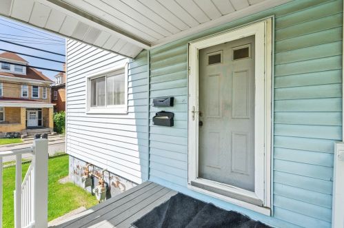 2962 Glenmawr St, Pittsburgh PA 15204-1452 exterior