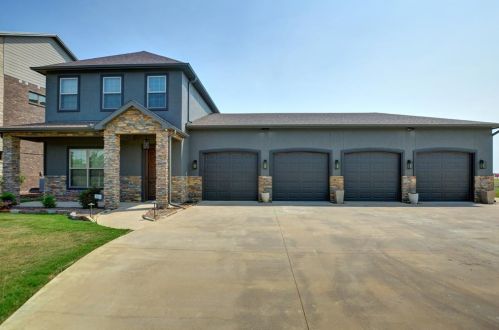 9112 Performance Ct, Fort Worth, TX 76035-4376