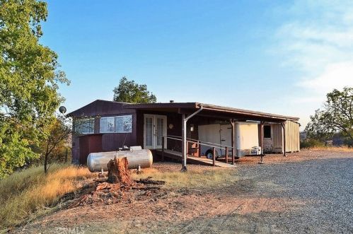 53292 Smith Rd, Lake Nacimiento CA  93426-9424 exterior