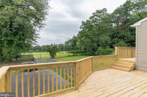 2746 Old Welsh Rd, Willow Grove PA  19090-3934 exterior
