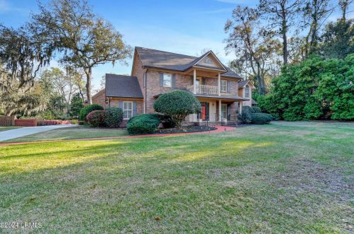 113 Spanish Point Dr, Beaufort, SC 29902-6130