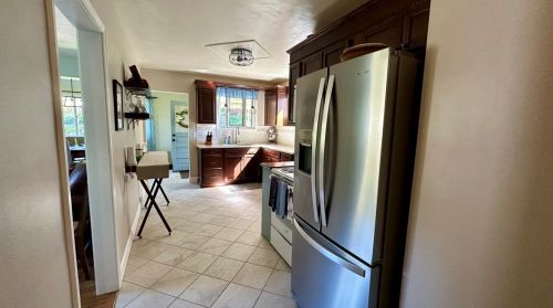 493 Birch Way, New Kensington PA  15068-5037 exterior