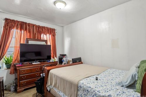 1323 Commonwealth Ave, Bronx, NY 10472-1803