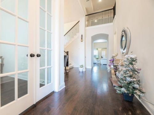 328 Vine St, Irving TX  75039-2847 exterior