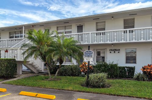 365 Chatham R, West Palm Beach, FL 33417-1856