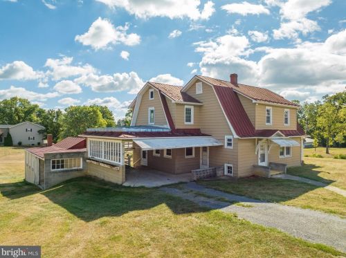 1928 Oranda Rd, Strasburg, VA 22657-4624