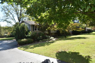 9524 Mobile Dr, Knoxville, TN 37923-2718