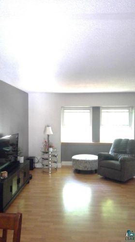 320 Wadena St, Duluth MN  55803-2049 exterior