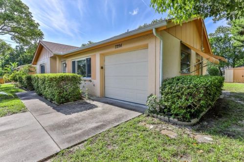 7294 Tranquil Dr, Brooksville, FL 34606-6440