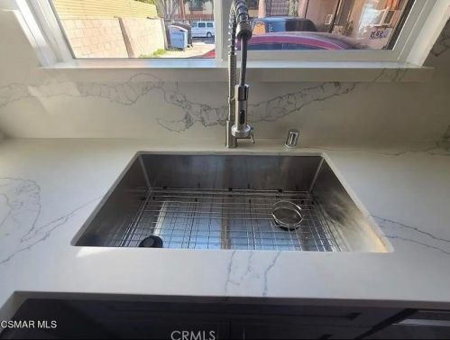 6827 Radford Ave, North Hollywood CA  91607-1323 exterior