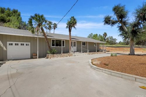 10547 Cypress Ave, Riverside, CA 92505-1215