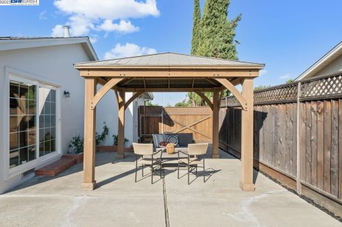 2043 Del Monte St, Livermore CA  94551-1116 exterior
