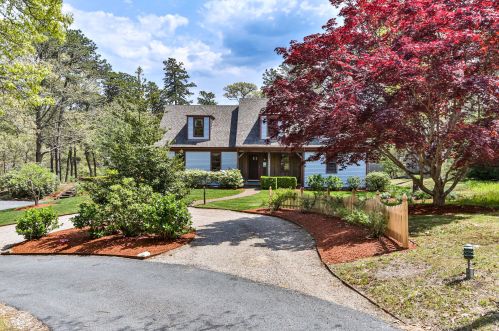 306 Old Comers Rd, Chatham, MA 02633-1314