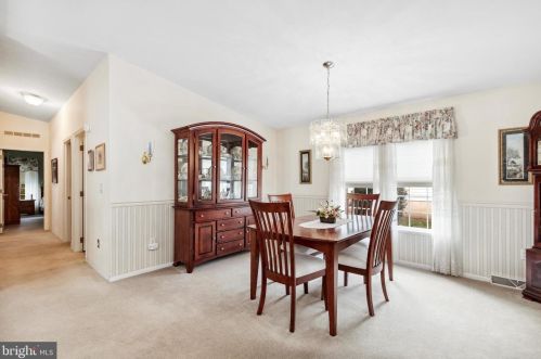 1070 Scenic View Dr, Collegeville PA  19473-2077 exterior