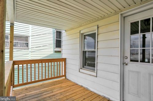 213 1st Ave, Red Lion, PA 17356-1611