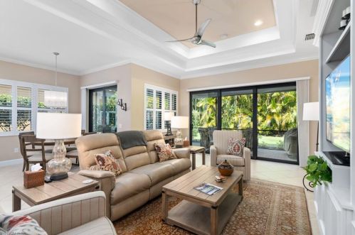 9243 Isla Bella Cir, Bonita Springs, FL 34135-7225