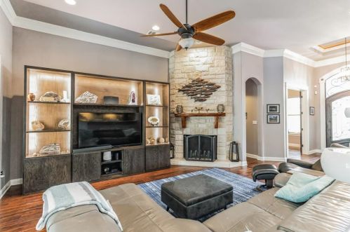 325 Chadwick Dr, Georgetown TX 78628-2100 exterior