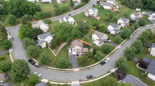 5 Green Briar Ct, Pottstown, PA 19464-3096