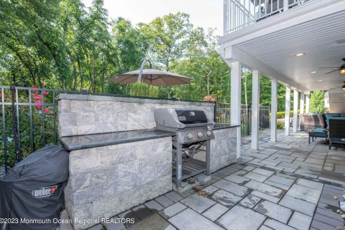 9 Maxim Ct, Jackson Twp NJ 08527-3893 exterior