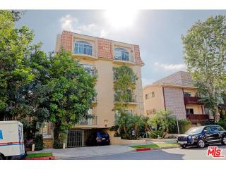 1871 Greenfield Ave, Los Angeles CA 90025-4129 exterior