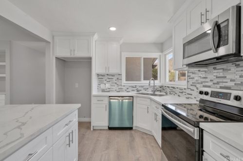 77445 Calle Potrero, La Quinta CA  92253-3702 exterior