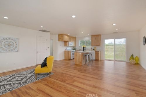 61 La Cresenta Dr, Oroville CA  95965-3510 exterior