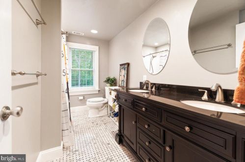 10719 Kettle Run Rd, Nokesville VA  20181-1715 exterior