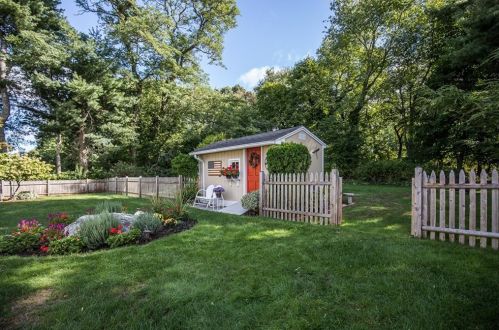 17 Barden Ln, Warren RI  02885-3607 exterior