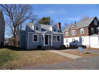 16 Centerfield St, Manchester, CT 06042-2327