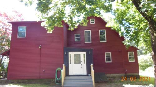 37 Town St, Norwich CT  06360-2323 exterior