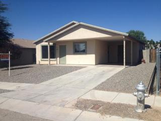 758 Carolchristine Pl, Tucson, AZ 85756-6575