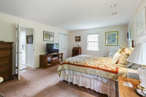 489 Fairmount Ave, Chatham Township NJ  07928-1370 exterior