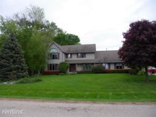 1513 Country Club Ln, Watertown WI  53098-4349 exterior