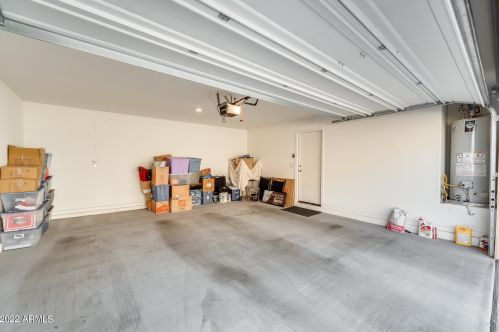 3929 79th Dr, Phoenix AZ  85043 exterior