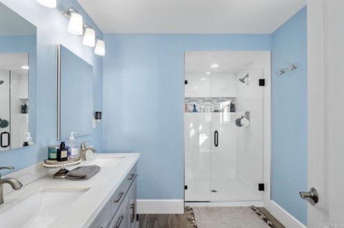 957 Montview Dr, Escondido CA  92025-5927 exterior