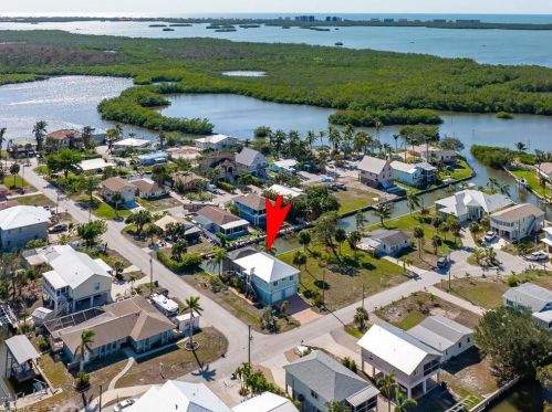 4727 Swordfish St, Bonita Springs FL  34134-7116 exterior