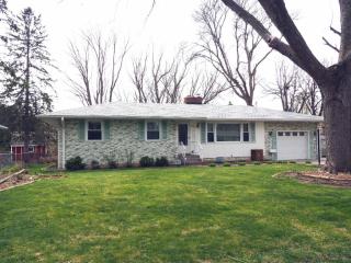 1294 Skillman Ave, Saint Paul, MN 55109-3440
