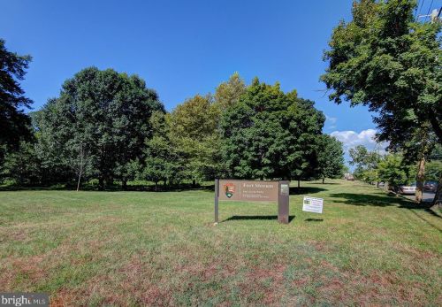 215 Emerson St, Washington DC  20011-4135 exterior