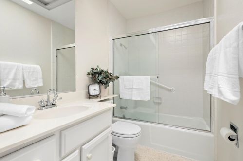 14665 Fieldstone Dr, Saratoga CA  95070-5760 exterior