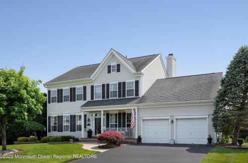 4 Woodstown Dr, East Freehold, NJ 07728-9500