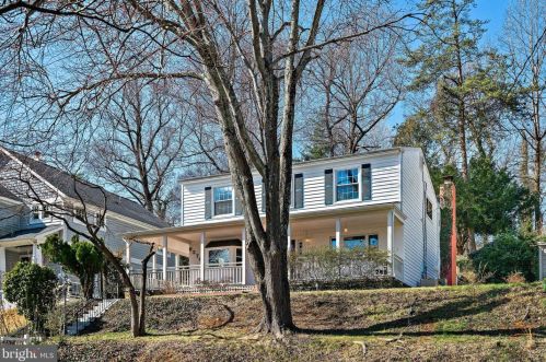 6376 Lakewood Dr, Falls Church, VA 22041-1227
