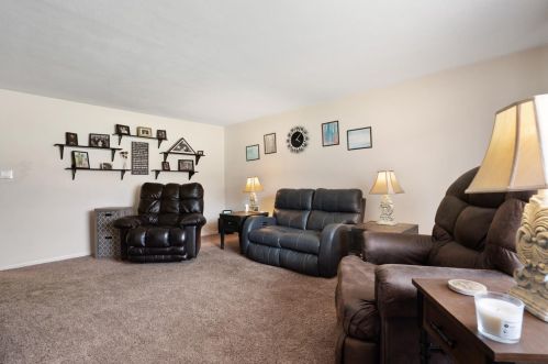 1774 Wayne Rd, Wilmington OH  45177-1050 exterior