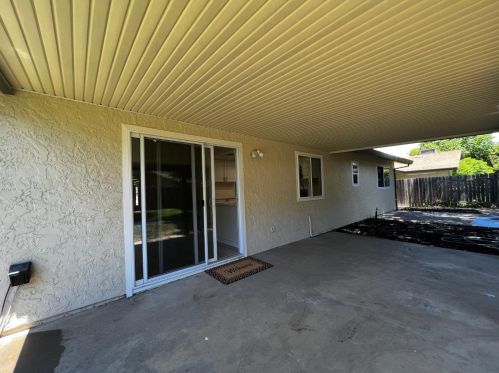 1597 Klamath River Dr, Rancho Cordova CA  95670-2756 exterior