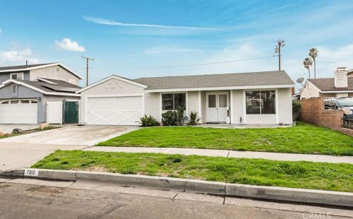 7312 Santa Elena Dr, Buena Park, CA 90620-3121