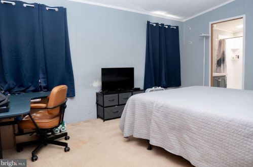 6 Kristen Marie Ct, Bear DE  19701-1371 exterior