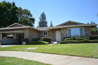 2586 Warner Ave, Fresno, CA 93710-4721