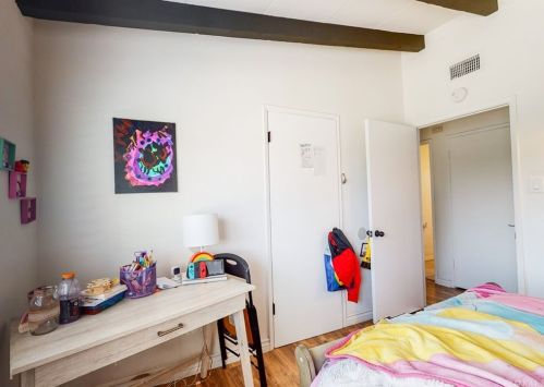 7076 Newbury Ave, San Bernardino CA  92404-6441 exterior