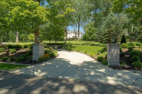 432 Woodland Rd, Sewickley, PA 15143-1051